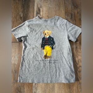 Polo by Ralph Lauren Gray Kids T-Shirt with Bear Graphic size 5